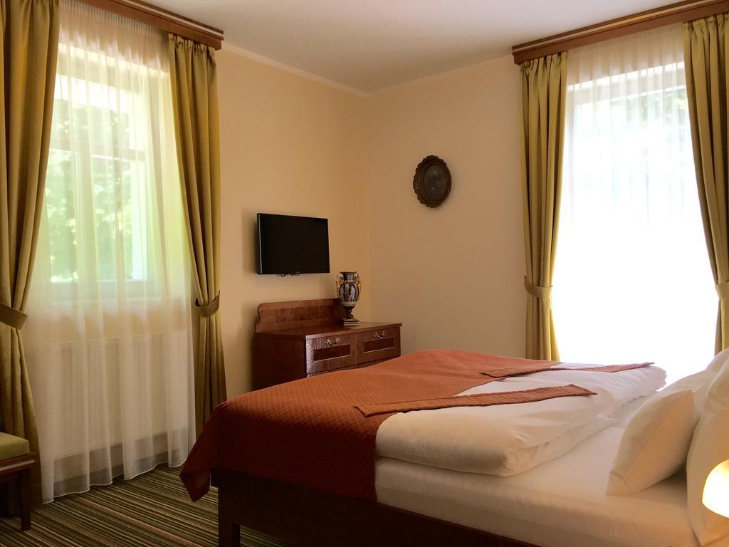 Parkhotel Forest Marianske Lazne Bagian luar foto