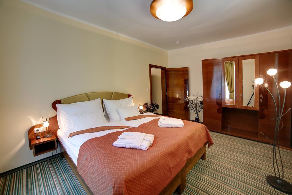Parkhotel Forest Marianske Lazne Bagian luar foto